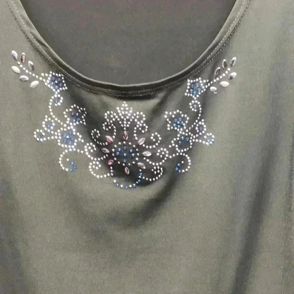 Women’s top size Medium Hypnotized - Picture 3 of 4